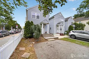 112 Commerce St, Perth Amboy, NJ 08861 - Photo 4
