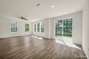 228 Park Ln, Dunellen, NJ 08812 - Photo 10