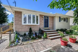 60 Tyndale Ave, Monroe Township, NJ 08831 - Photo 1