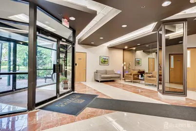 30 S Adelaide Avenue #2M, Highland Park, NJ 08904 - Photo 4