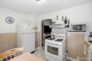 350 Suttons Ln, Edison, NJ 08817 - Photo 6