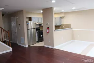 240 Hidden Woods Ct, Piscataway Township, NJ 08854 - Photo 6