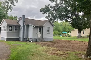 19 Sandfield Rd, Old Bridge Township, NJ 08857 - Photo 2