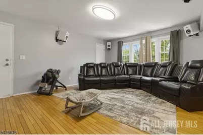 1129 E Henry Street, Linden, NJ 07036 - Photo 14