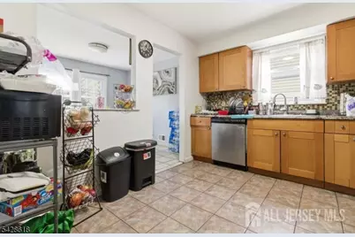 1129 E Henry Street, Linden, NJ 07036 - Photo 22