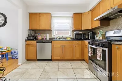 1129 E Henry Street, Linden, NJ 07036 - Photo 22
