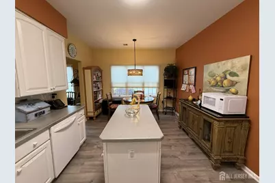 21 Westminster Drive, Monroe Township, NJ 08831 - Photo 8