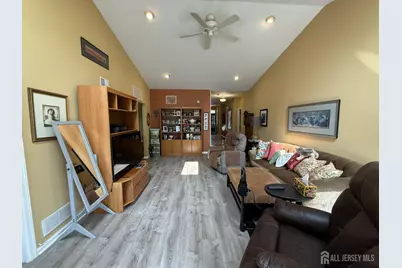 21 Westminster Drive, Monroe Township, NJ 08831 - Photo 4
