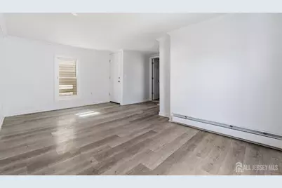 158 Gordon Street, Perth Amboy, NJ 08861 - Photo 4