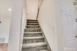 12 Tulip Ct, Edison, NJ 08820 - Photo 18