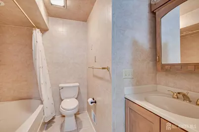 8 Parkside Drive, North Brunswick Township, NJ 08902 - Photo 34