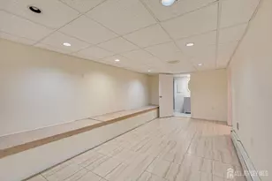 8 Parkside Dr, North Brunswick Township, NJ 08902 - Photo 26