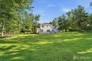 6 King Arthurs Ct, Edison, NJ 08820 - Photo 6