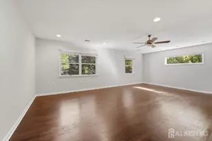 6 King Arthurs Ct, Edison, NJ 08820 - Photo 28