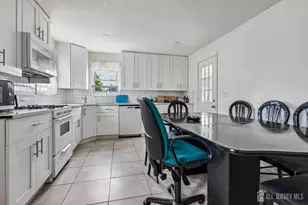 23 3rd St, Sayreville, NJ 08872 - Photo 4