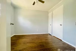 128 College Dr, Edison, NJ 08817 - Photo 8