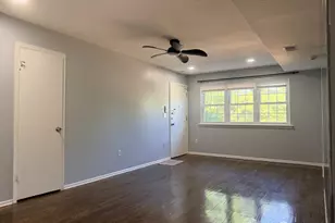 128 College Dr, Edison, NJ 08817 - Photo 4