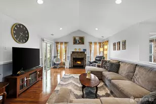 123 Chariot Ct, Piscataway Township, NJ 08854 - Photo 4