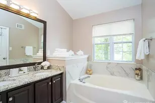 704 Dahlia Cir, South Brunswick Township, NJ 08810 - Photo 16