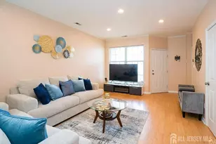 704 Dahlia Cir, South Brunswick Township, NJ 08810 - Photo 8