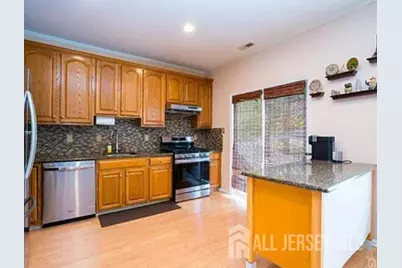704 Dahlia Circle, South Brunswick Township, NJ 08810 - Photo 10