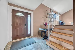 5 Cortland Dr, Franklin Township, NJ 08873 - Photo 2