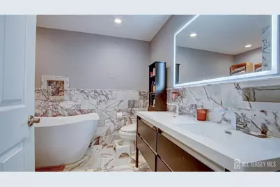24 Foxchase Drive, Burlington Twp, NJ 08016 - Photo 24
