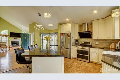 24 Foxchase Drive, Burlington Twp, NJ 08016 - Photo 14