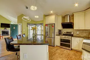 24 Foxchase Dr, Burlington Twp, NJ 08016 - Photo 14