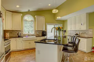 24 Foxchase Dr, Burlington Twp, NJ 08016 - Photo 12