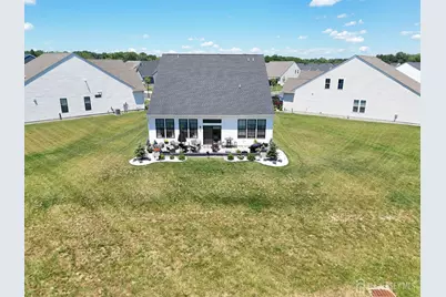 19 Magnolia Drive, Freehold Township, NJ 07728 - Photo 4