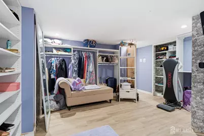 566 E Woodbridge Avenue, Avenel, NJ 07001 - Photo 24