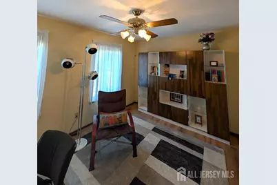 56 Wintergreen Avenue E, Edison, NJ 08820 - Photo 12