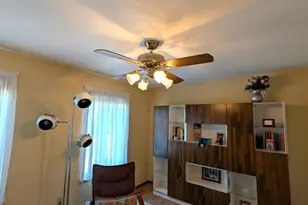 56 Wintergreen Ave E, Edison, NJ 08820 - Photo 12