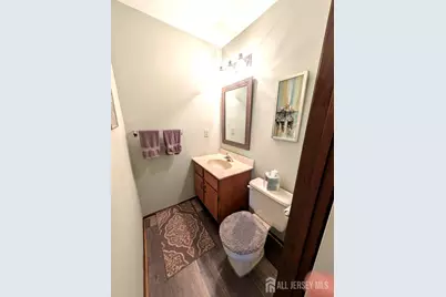 56 Wintergreen Avenue E, Edison, NJ 08820 - Photo 8