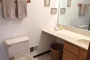 56 Wintergreen Ave E, Edison, NJ 08820 - Photo 4