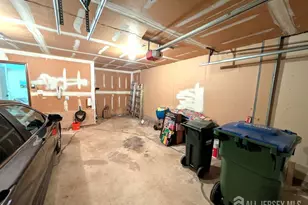 56 Wintergreen Ave E, Edison, NJ 08820 - Photo 24