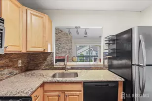 1403 Pebble Pl, Sayreville, NJ 08859 - Photo 8