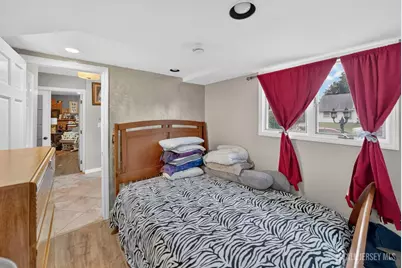 345 Woodruff Avenue, Avenel, NJ 07001 - Photo 4