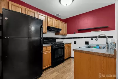 19 Delavan Court, New Brunswick, NJ 08901 - Photo 16