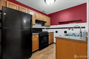19 Delavan Ct, New Brunswick, NJ 08901 - Photo 16