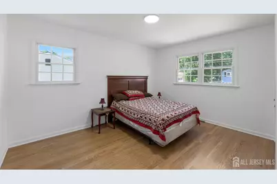 33 Larchmont Road, Edison, NJ 08837 - Photo 12
