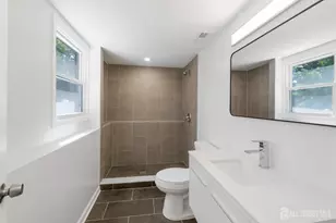 33 Larchmont Rd, Edison, NJ 08837 - Photo 22