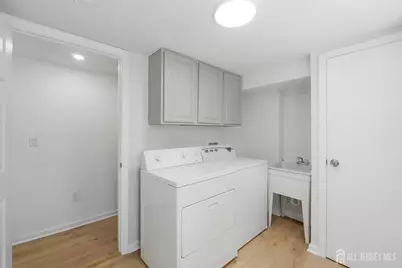 33 Larchmont Road, Edison, NJ 08837 - Photo 10