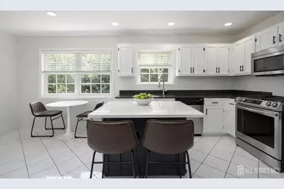 20 Cliff Avenue, Fords, NJ 08863 - Photo 8
