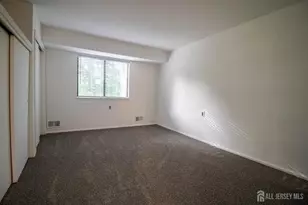 104 Jacob Ct, South Brunswick Township, NJ 08810 - Photo 6