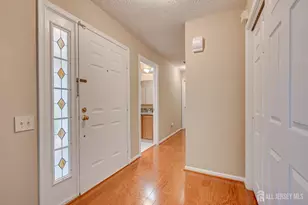 280 Mockingbird Dr, Monroe Township, NJ 08831 - Photo 4