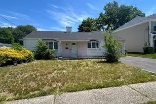 17 Raleigh Rd, Edison, NJ 08817 - Photo 1