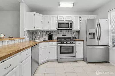 23 Morgan Place, East Brunswick Township, NJ 08816 - Photo 10