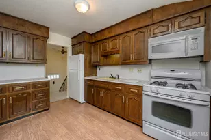 597 Holly Ln, North Brunswick Township, NJ 08902 - Photo 10